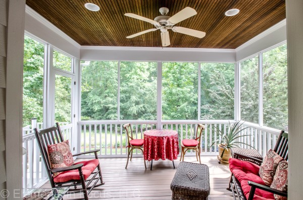 spectacular-screened-porch